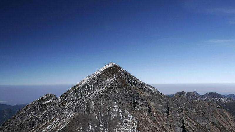 探索Facebook注册过程中的图标和界面